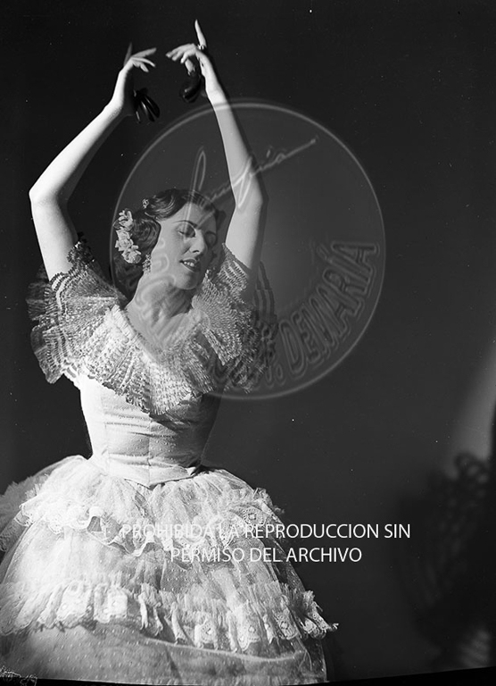 Elvira Lucena