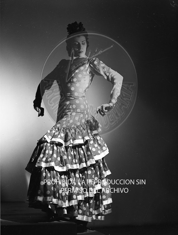 Elvira Lucena
