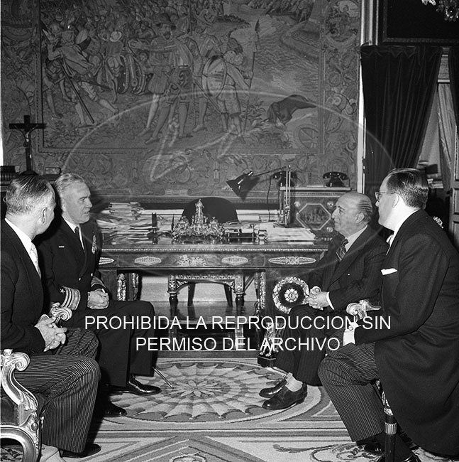 Audiencia al Vicealmirante Jefe de la VI FLota de EE.UU.