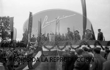 Condecoracion  a la Unidad Italiana Flechas Negras en Mérida