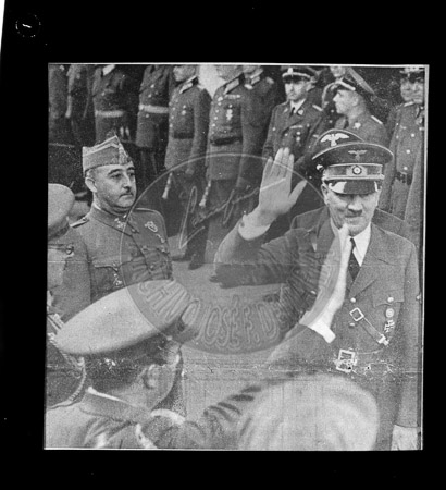 Reproducción foto de Hitler con Franco en Hendaya