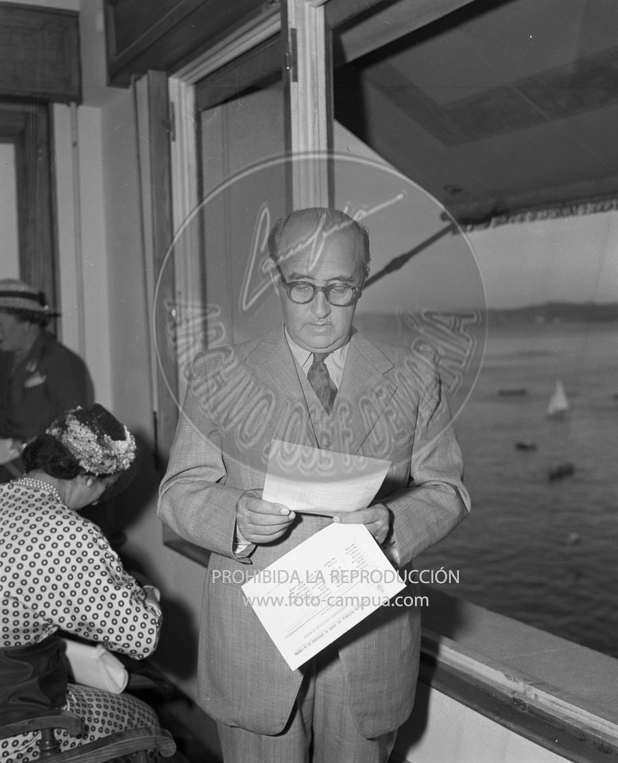 Entrega de trofeos en el C.N. La Coruña