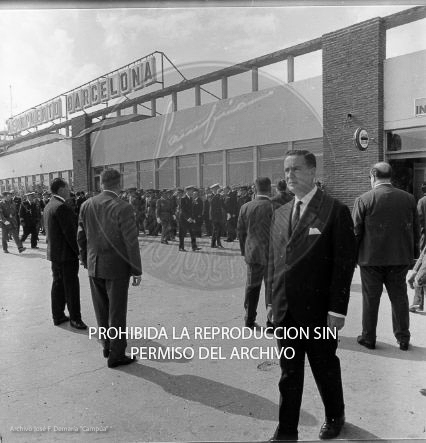 Franco visita las zonas inundadas de Barcelona