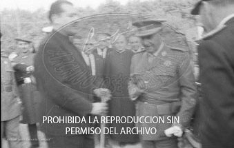 Franco visita las zonas inundadas de Barcelona