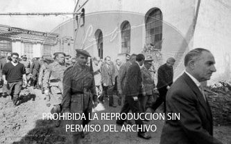 Franco visita las zonas inundadas de Barcelona